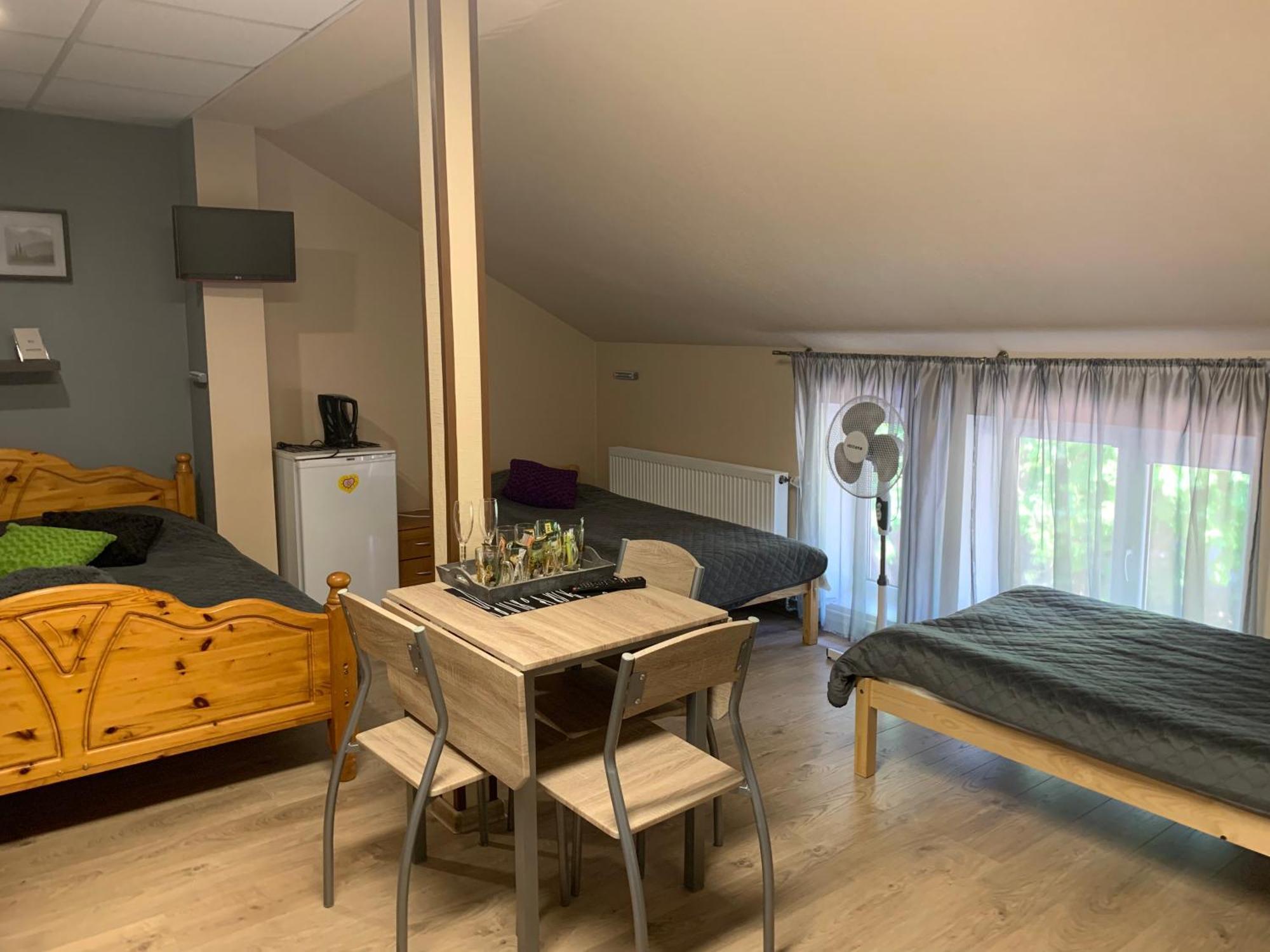 Portoss Hotel Ventspils Buitenkant foto