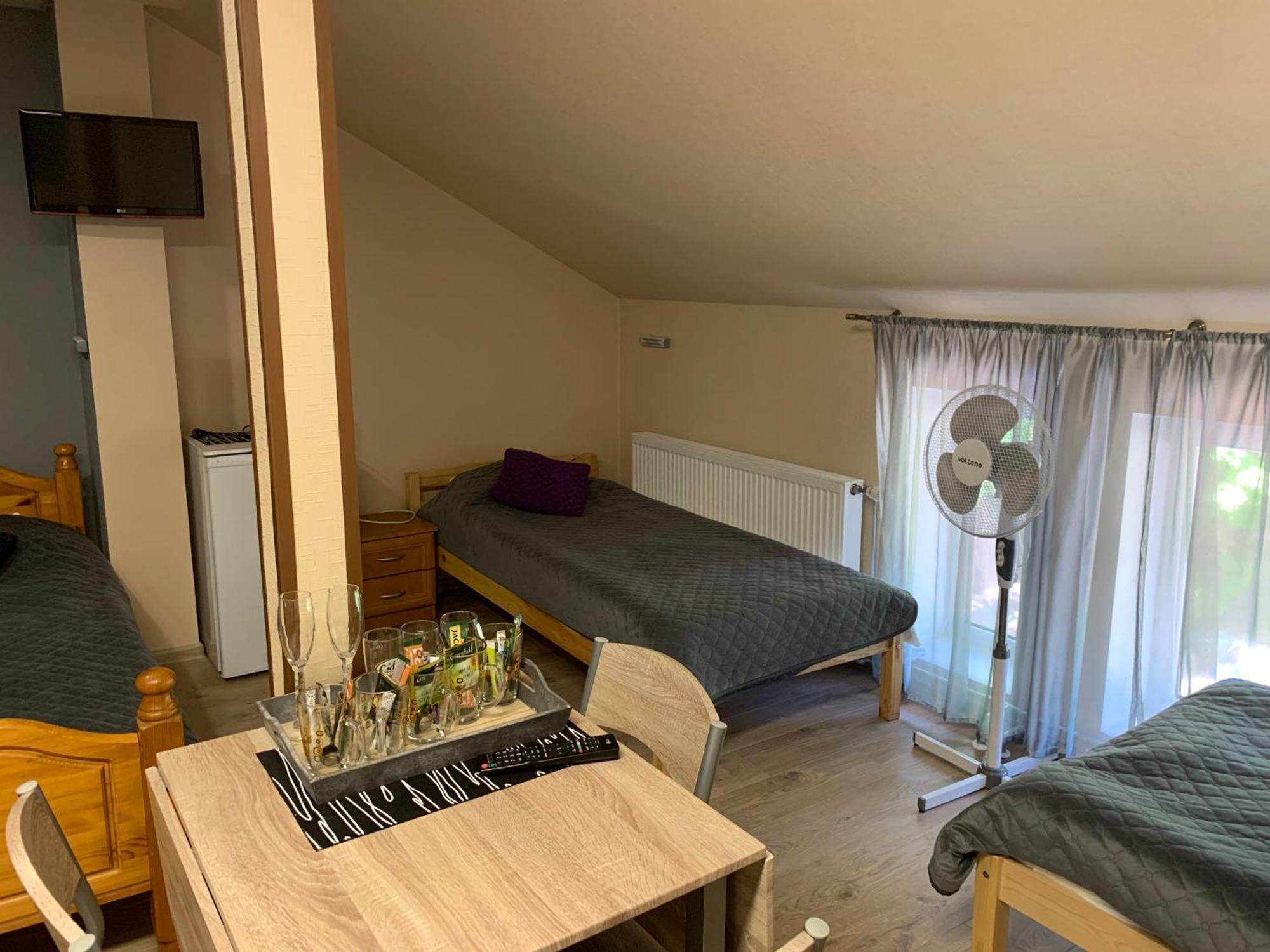 Portoss Hotel Ventspils Buitenkant foto