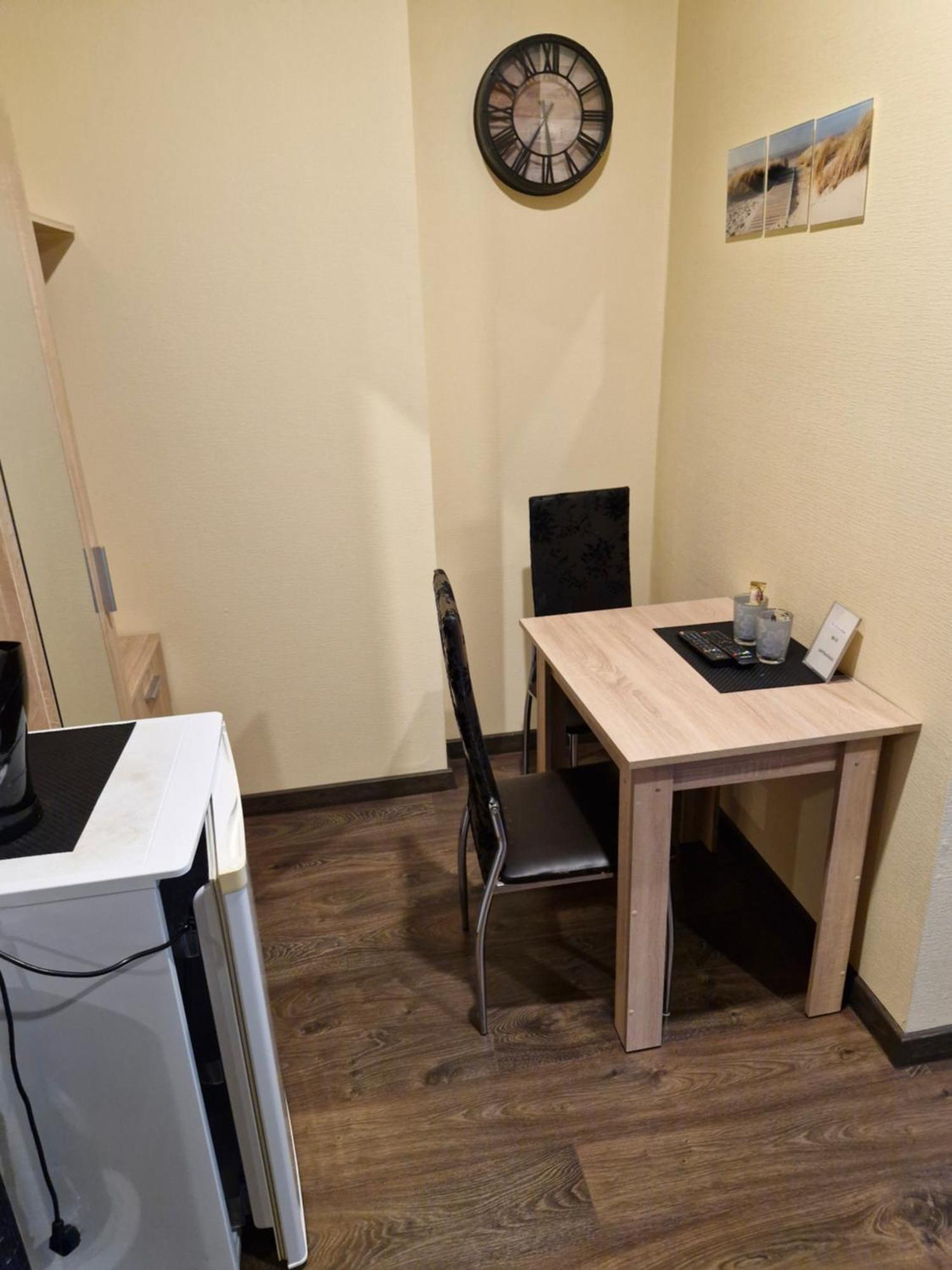 Portoss Hotel Ventspils Buitenkant foto