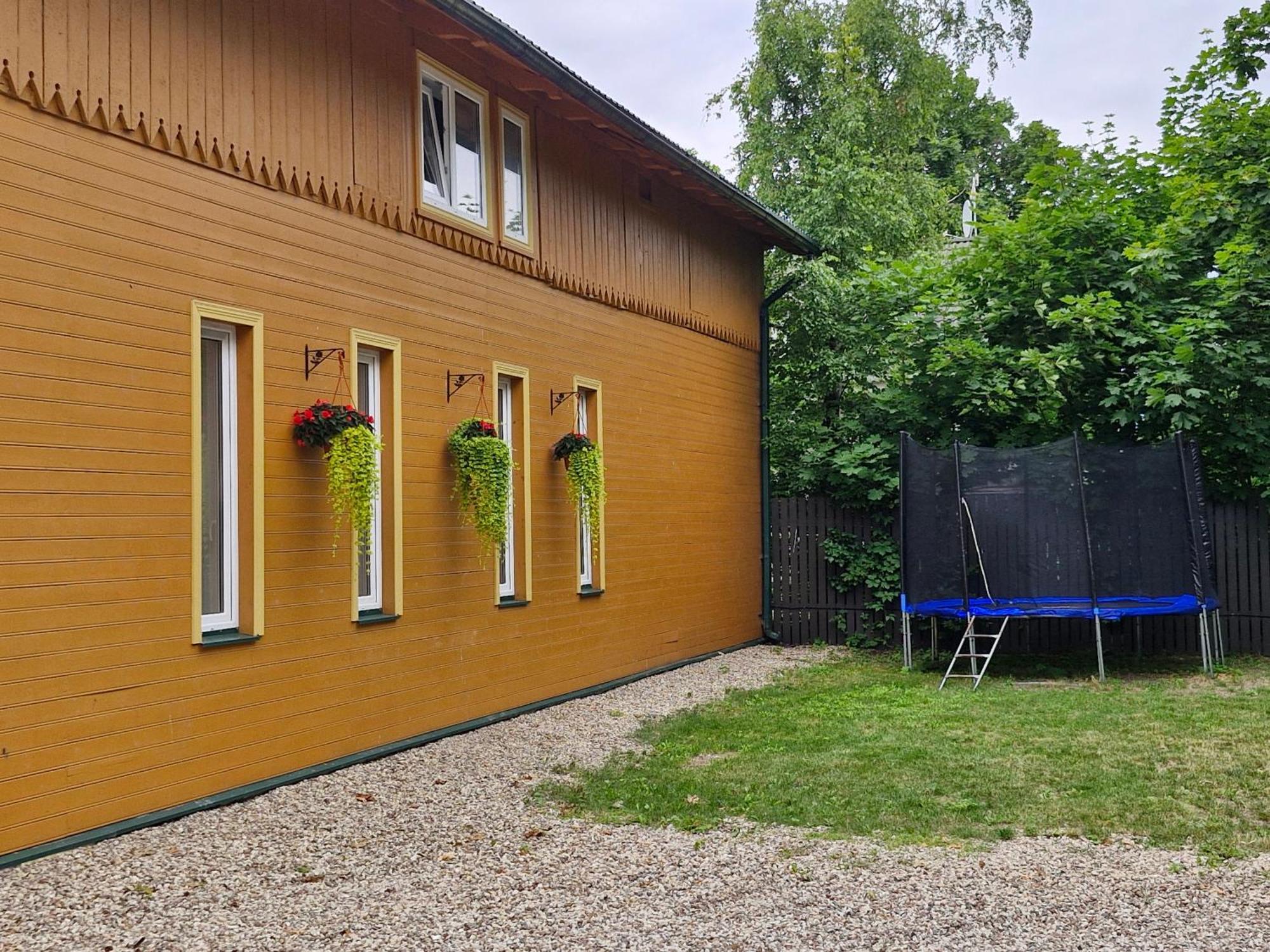 Portoss Hotel Ventspils Buitenkant foto