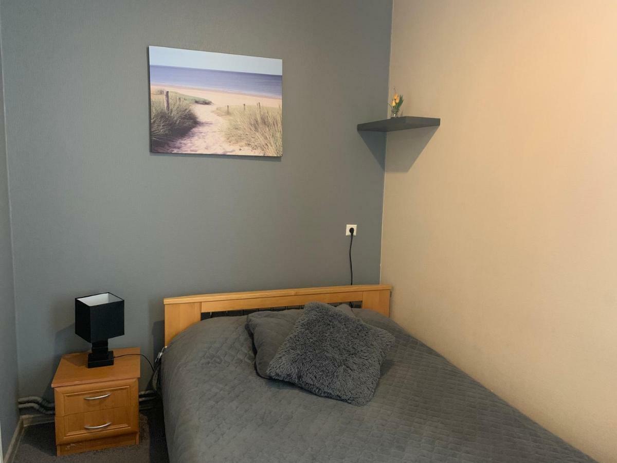 Portoss Hotel Ventspils Buitenkant foto